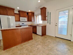 5825 Sidon Ln in Pasco, WA - Building Photo - Building Photo