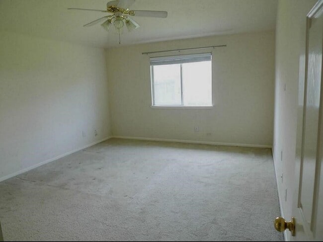 property at 9718 Cottage St