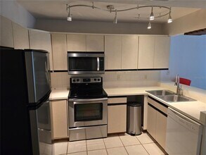 1224 SW 16th Ave in Gainesville, FL - Building Photo - Building Photo