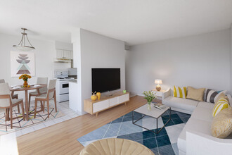 1905 Robson St in Vancouver, BC - Building Photo - Building Photo