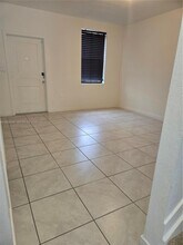 490 NE 12th St in Florida City, FL - Building Photo - Building Photo