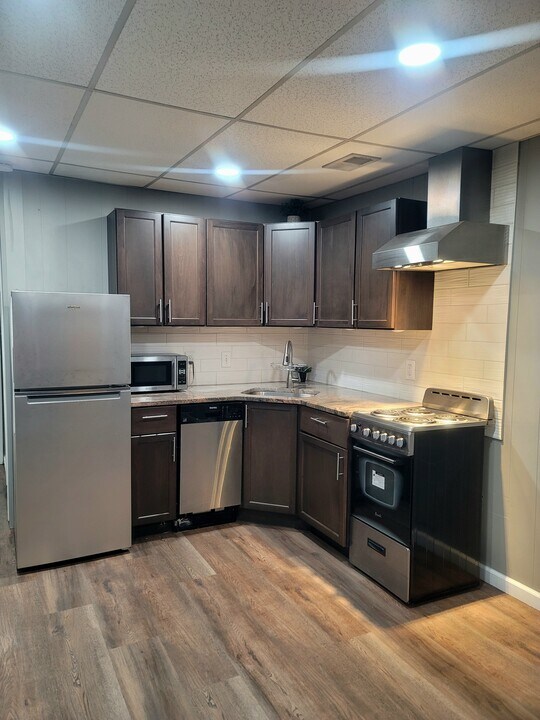 3914 Clark St, Unit #B in Capitol Heights, MD - Foto de edificio