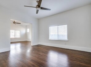 648 N Tyler St in Dallas, TX - Building Photo - Building Photo