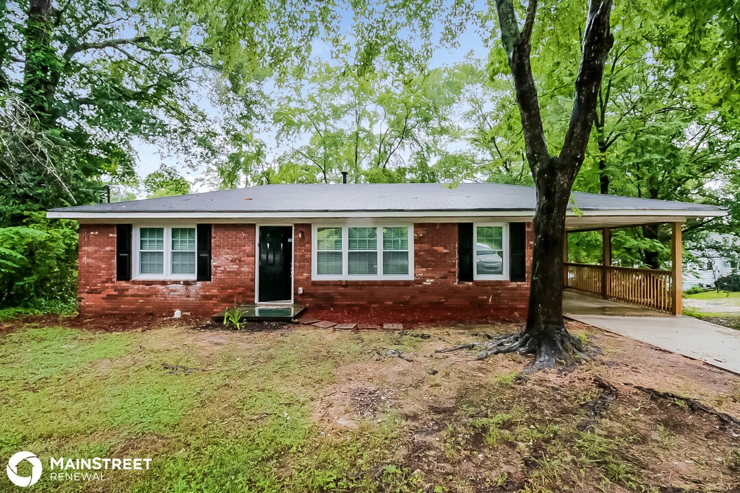 4239 Murray Lake Cir in Forest Park, GA - Building Photo