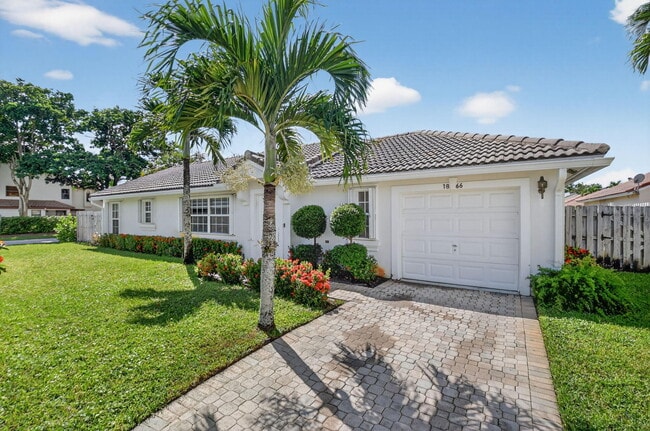 1866 Capeside Cir in Wellington, FL - Building Photo - Building Photo