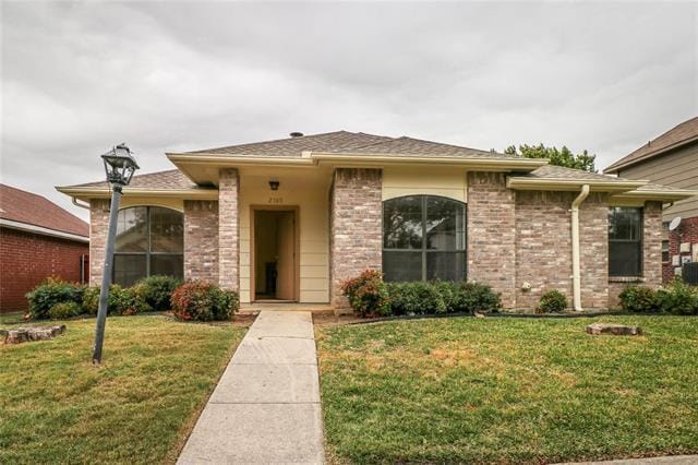 property at 2109 Lavender Ln