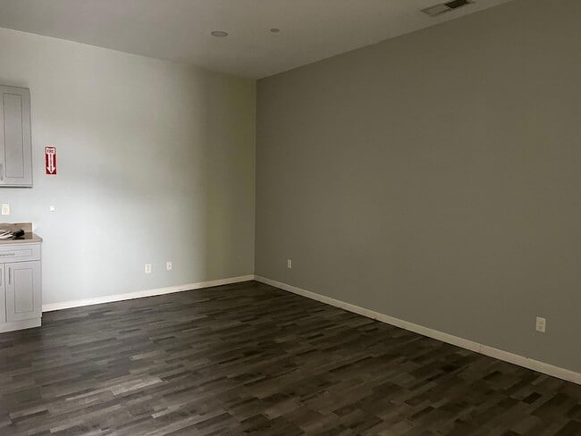 59-61-61 North St, Unit 3D in Middletown, NY - Building Photo - Building Photo