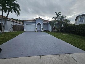 9141 SW 162nd Ct in Miami, FL - Building Photo