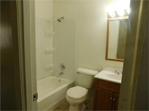 2602 Dale Dr in Champaign, IL - Building Photo - Building Photo