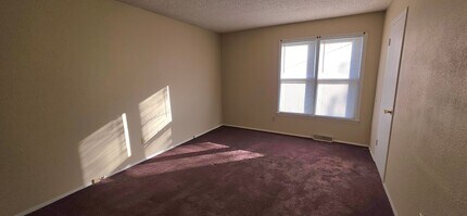 2542 S Regina Ave in Springfield, MO - Building Photo - Building Photo