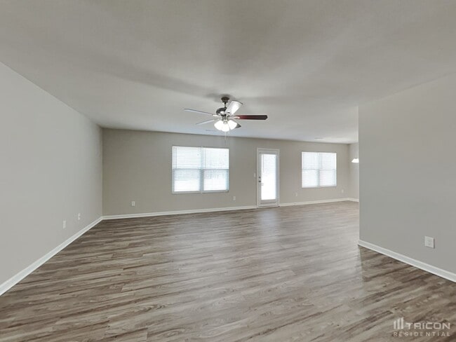 3884 Ashley Hill Dr in Greensboro, NC - Building Photo - Building Photo