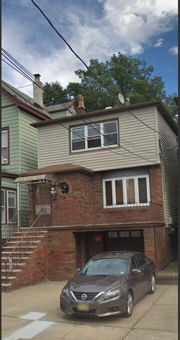 62 Columbia Ave in Jersey City, NJ - Building Photo