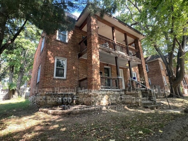 1114 W 41st Terrace in Kansas City, MO - Building Photo - Building Photo
