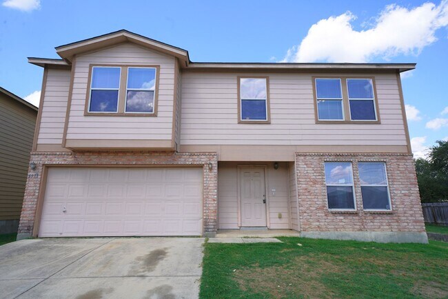 5931 Fort Laramie in San Antonio, TX - Building Photo - Building Photo