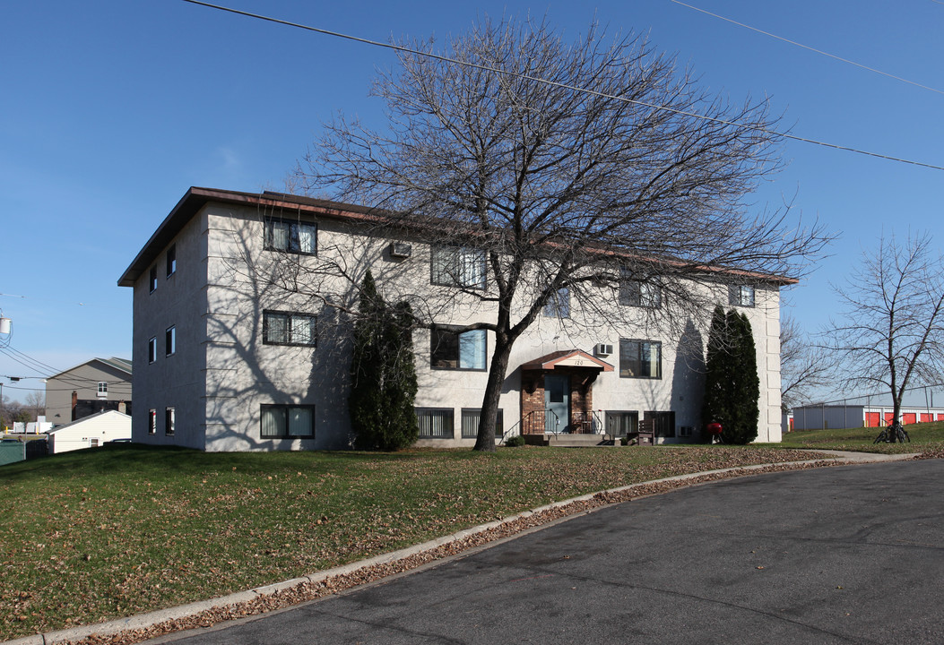 120 Columbia Ave SE in St. Cloud, MN - Building Photo