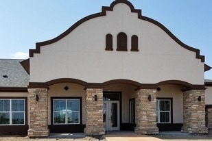 2132 E Wisconsin Rd in Edinburg, TX - Building Photo