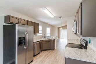 226 Dover Bluff Dr in Orange Park, FL - Building Photo - Building Photo