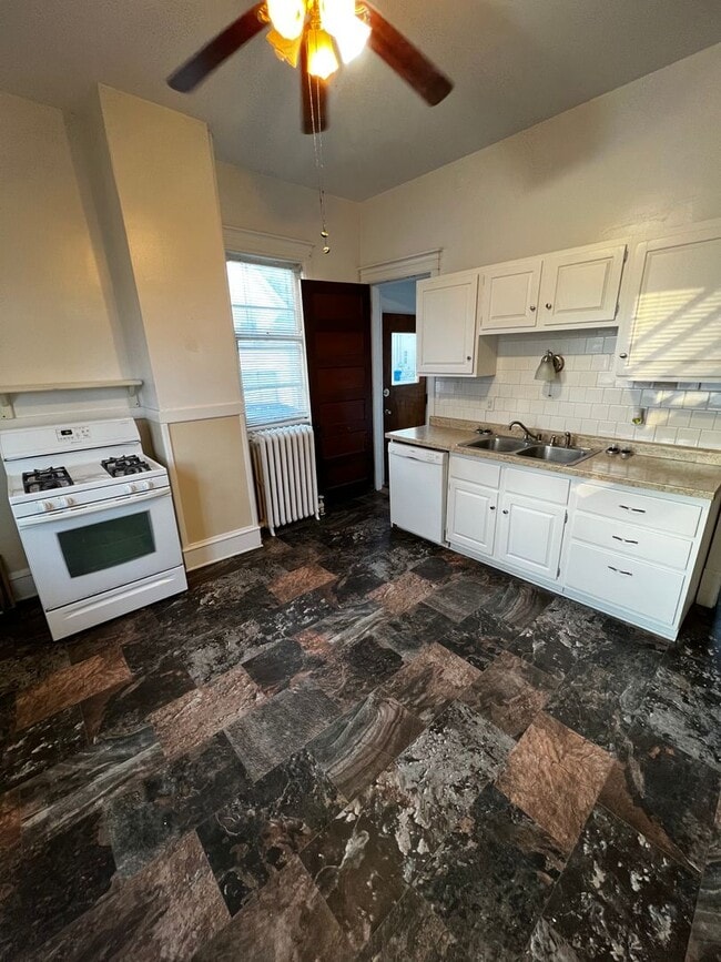 2602 6th Ave in Moline, IL - Building Photo - Building Photo