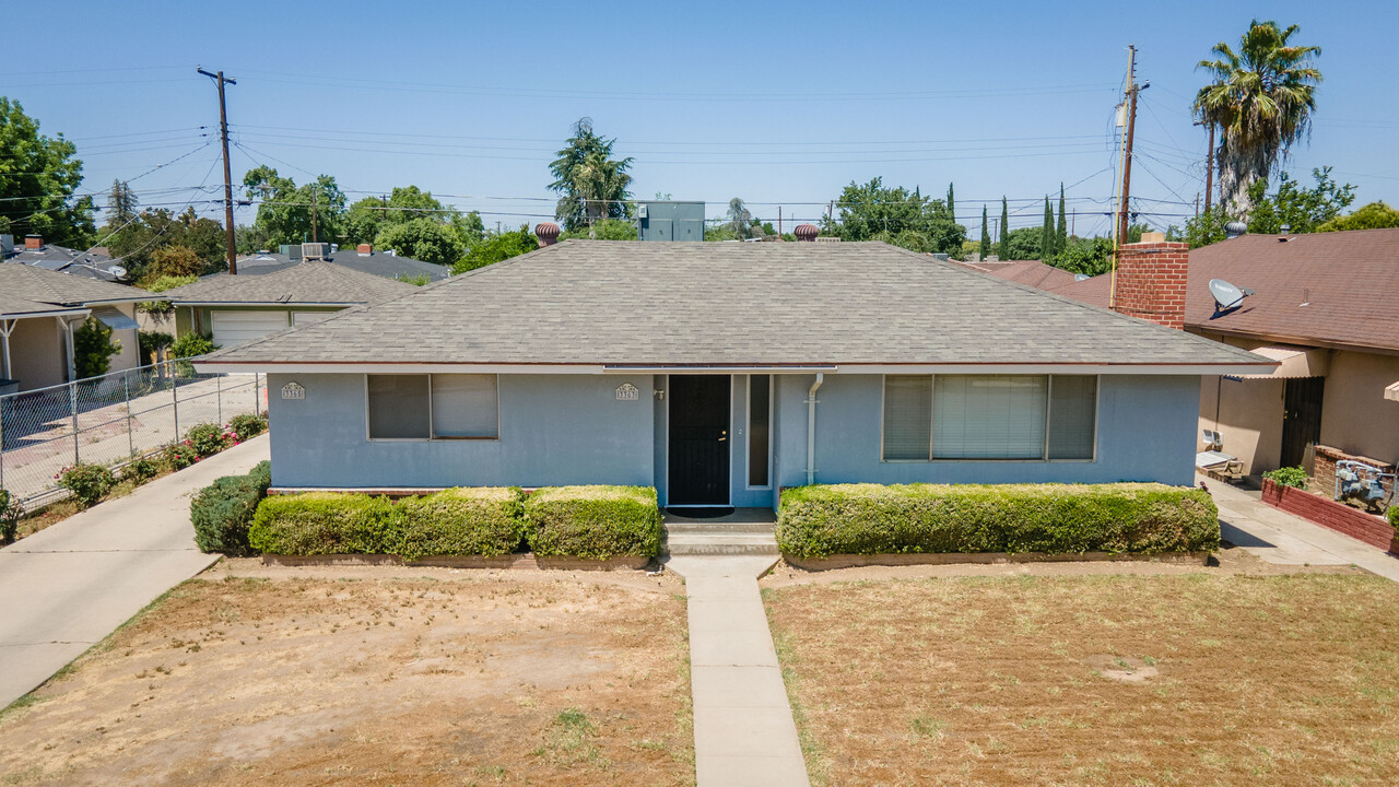 3363 E Terrace Ave in Fresno, CA - Building Photo