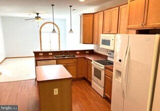 22571 Chickadee Circle in Lexington Park, MD - Building Photo - Building Photo