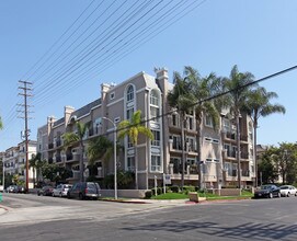 11855 Goshen Ave in Los Angeles, CA - Building Photo - Building Photo