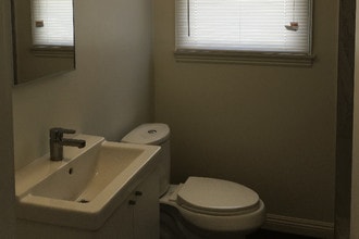 1718 Huntington Dr, Unit 6 in South Pasadena, CA - Building Photo - Building Photo