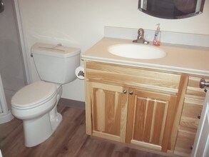 705 Ouida Way, Unit 3 in North Pole, AK - Building Photo - Building Photo