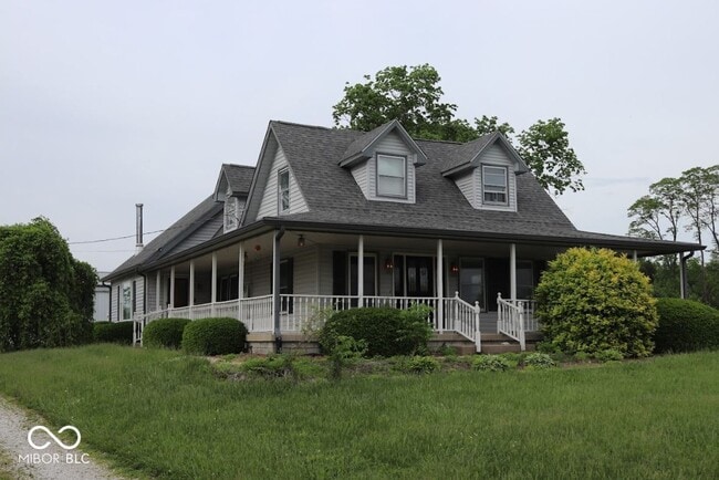 property at 2908 County Rd 1000 S