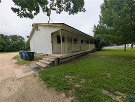 165 Richter Ln in New Braunfels, TX - Building Photo