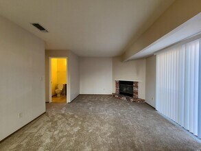 1115 N Lincoln St in Dixon, CA - Building Photo - Building Photo