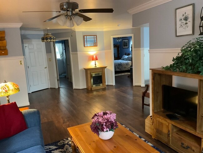 36 Governors Gate Ln, Unit 1 in Linthicum Heights, MD - Building Photo - Building Photo