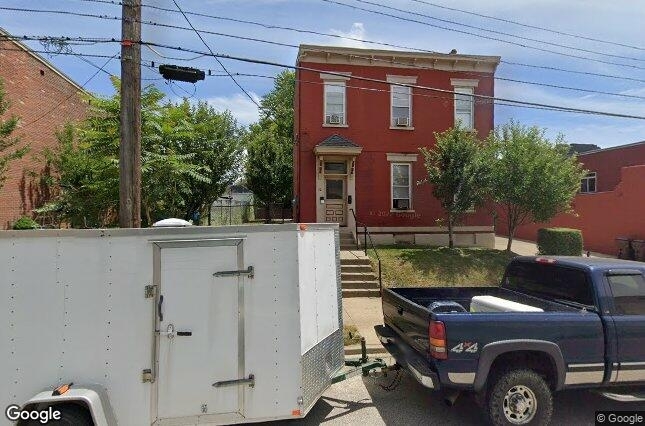 30 W 7th St in Newport, KY - Building Photo