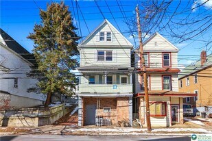 746 N Washington St in Wilkes-Barre, PA - Building Photo