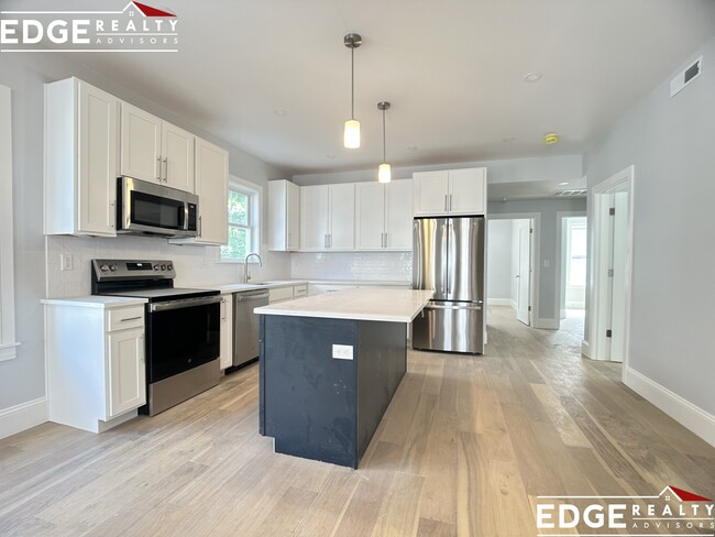 48 Fairbanks St, Unit 1