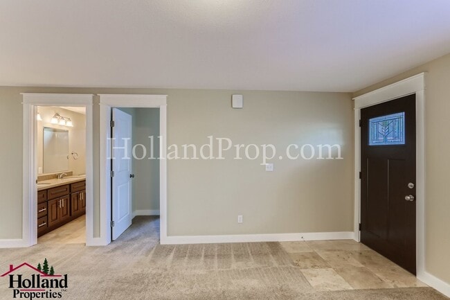 17870 SW Vincent St in Aloha, OR - Building Photo - Building Photo