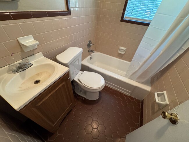property at 1348 Hall St SW