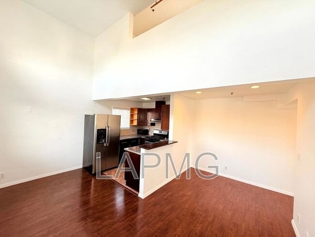 432 N Kingsley Dr in Los Angeles, CA - Building Photo - Building Photo