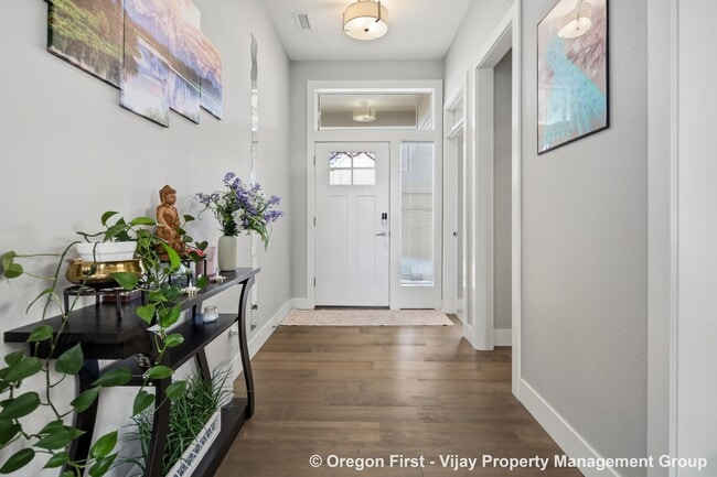 16702 NW Trillium St in Portland, OR - Building Photo - Building Photo