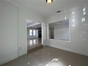 625 NE 67th St in Miami, FL - Building Photo - Building Photo