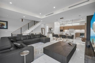 820 NE 2nd St in Fort Lauderdale, FL - Building Photo - Building Photo