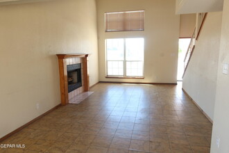 704 Springfire Dr in El Paso, TX - Building Photo - Building Photo