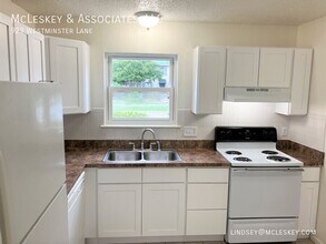 929 Westminster Ln in Virginia Beach, VA - Building Photo - Building Photo
