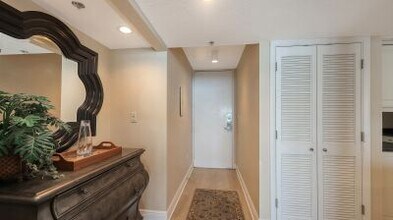 888 Boulevard of the Arts in Sarasota, FL - Building Photo - Building Photo