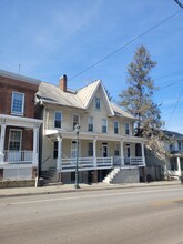 12-16 S Main St in Union Bridge, MD - Foto de edificio - Building Photo