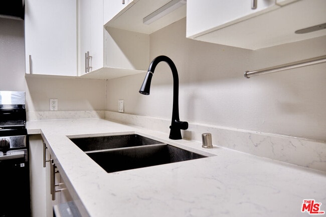 1242 9th Ct in Santa Monica, CA - Building Photo - Building Photo