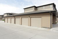 The Sterling Apartments at Kearney: Discov... in Kearney, NE - Foto de edificio - Building Photo