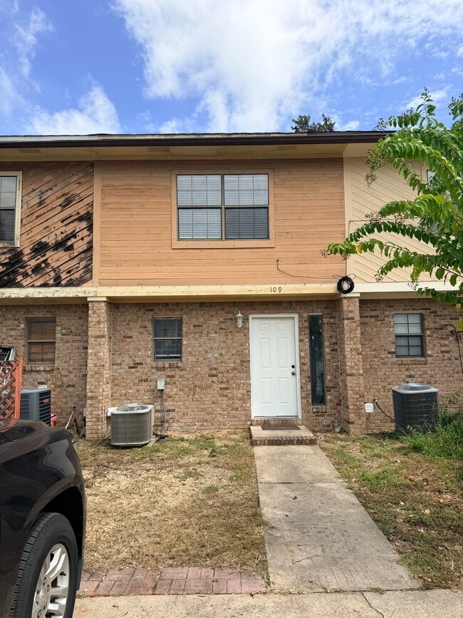 property at 109 Davenport Rd