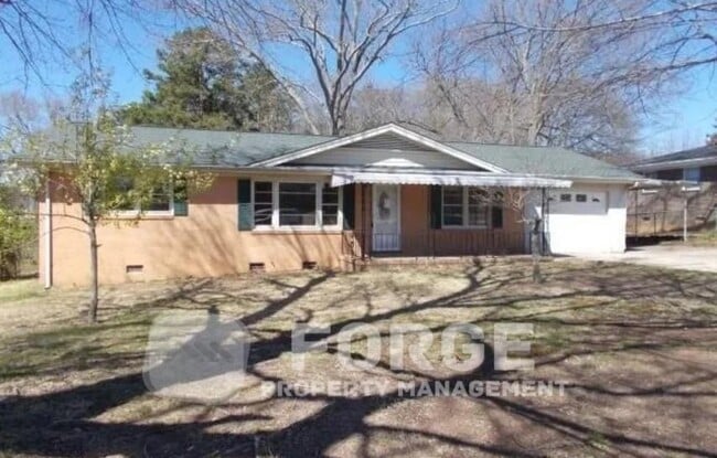 property at 106 Parkdale Dr