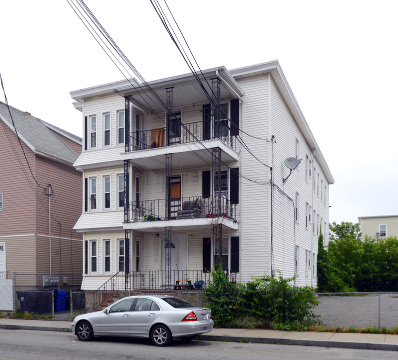 202 Belleville Ave in New Bedford, MA - Building Photo