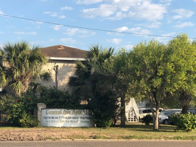 Central Avenue Apartments in Brownsville, TX - Foto de edificio - Building Photo